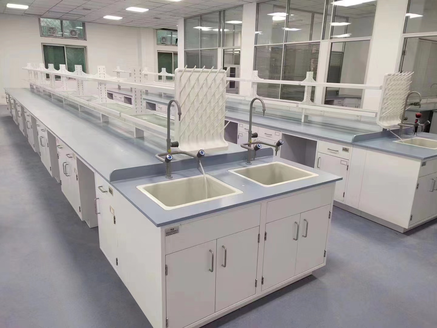 實(shí)驗(yàn)臺(tái)廠家哪家好？推薦杭州塘樹科技公司！