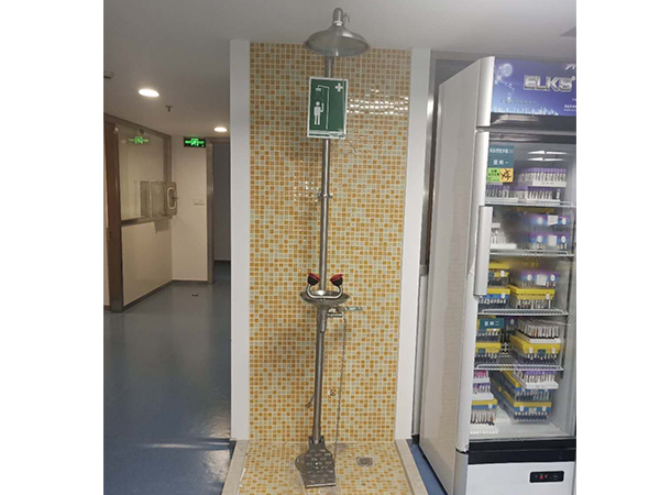實(shí)驗(yàn)室緊急洗眼器 緊急噴淋雙眼洗眼器