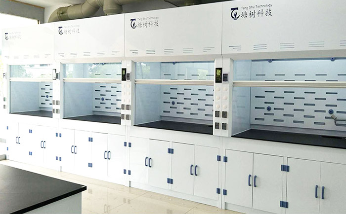 使用通風柜時需要注意的事項有哪些？